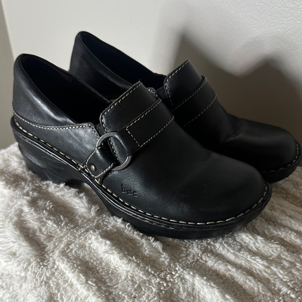 b.o.c. Black Leather Flats